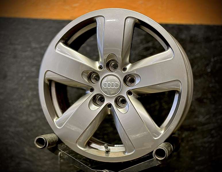 lättmetallfälgar Audi wheels